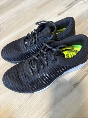 Oasis Black Knit Women's Sneakers with Neon Lime Insole